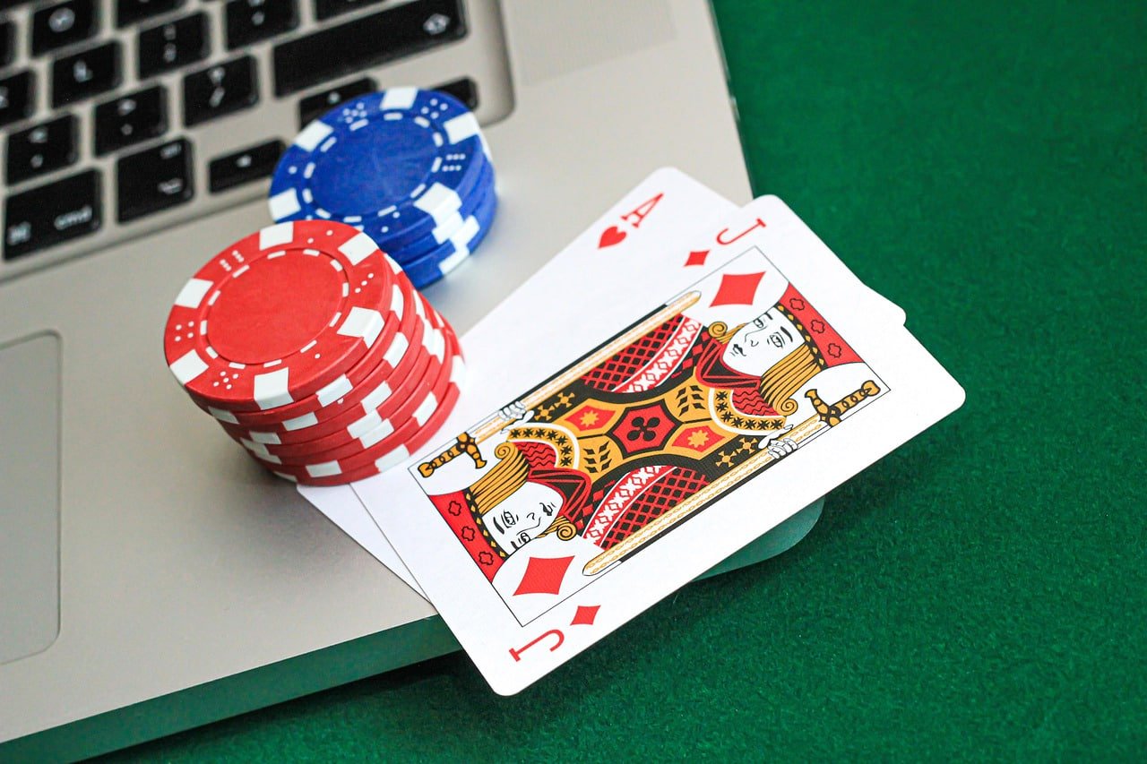 Filipino player enjoying sports betting and live casino on 321gobet